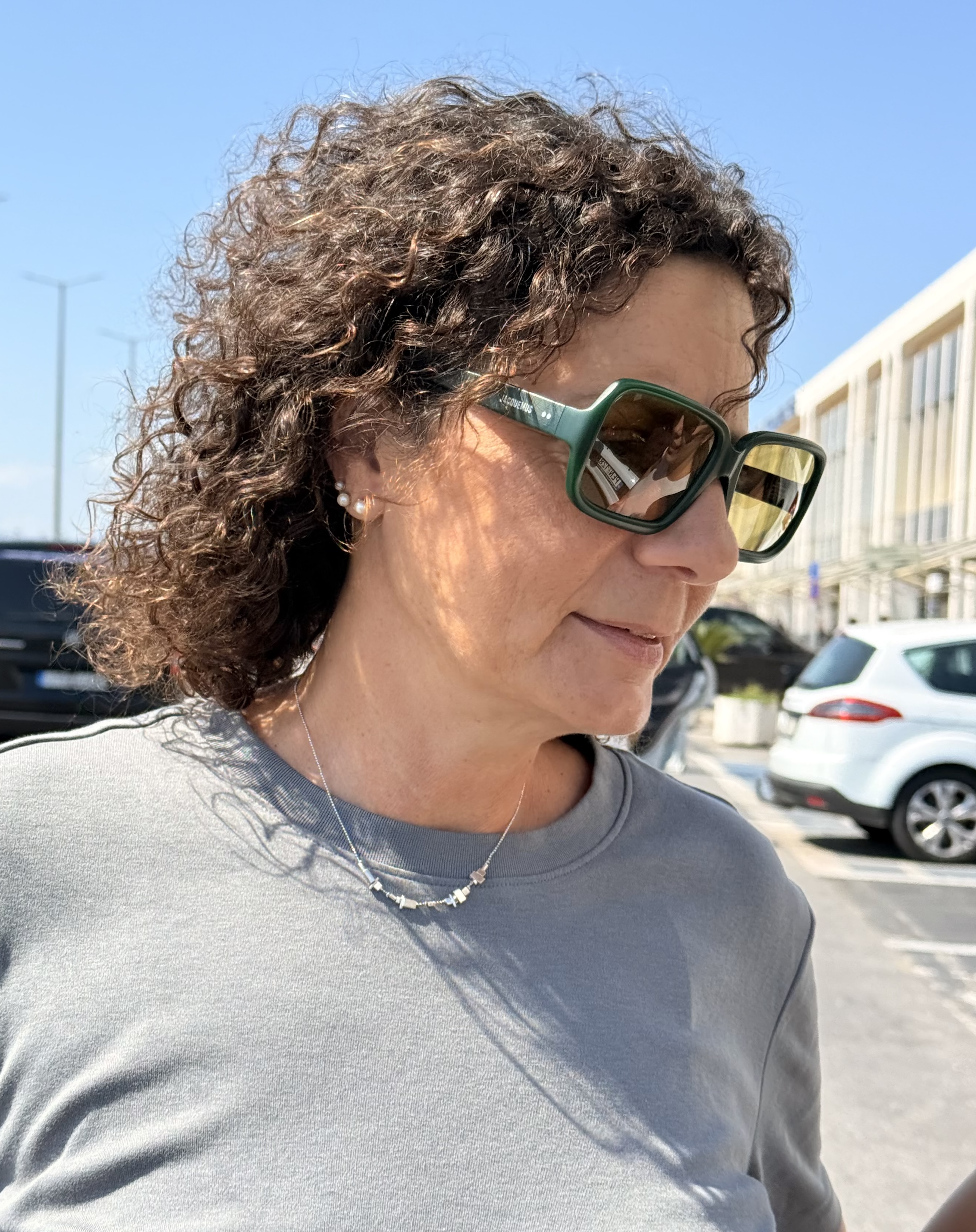 Ele wearing a ZULIE sleep necklace